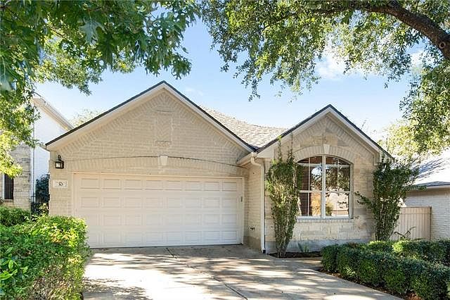 1st image of 30 Troon Dr