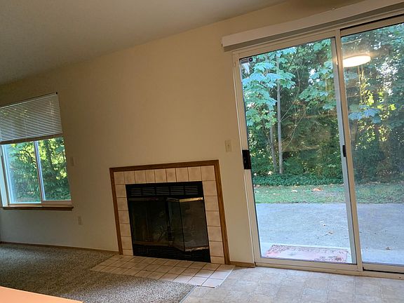 3rd image of 11428 51st Ave NE