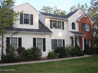 154 Summit Rd, Swiftwater, PA 18370