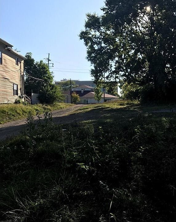 1st image of 2519 Boulevard Pl