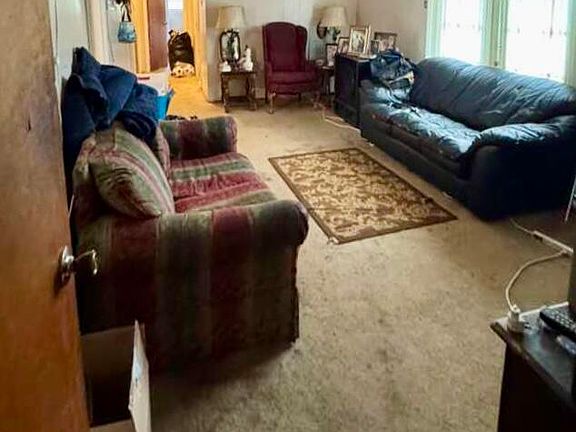 3rd image of 1411 Wilton E Hall Rd