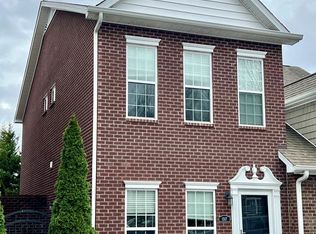 1317 E Hudgens St, Cookeville, TN 38501