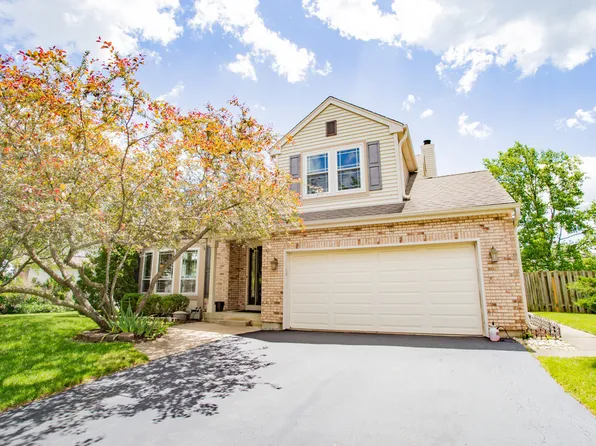 1020 Pembridge Rd, Lake Zurich, IL 60047