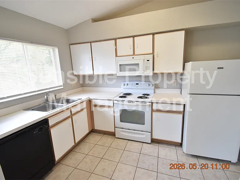 12116 Feldwood Creek Ln — Photo 11