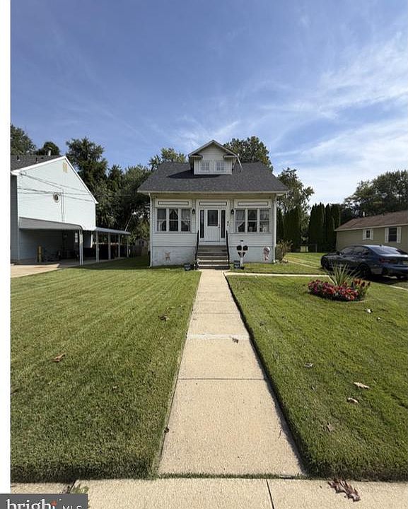 1st image of 323 Monroe Ave