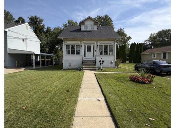 323 Monroe Ave