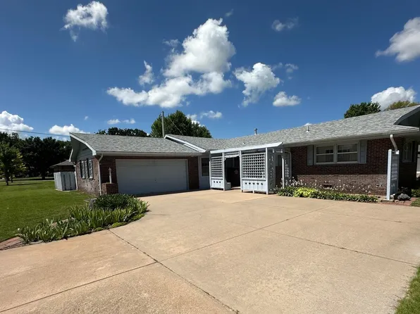 3601 22nd St, Great Bend, KS 67530