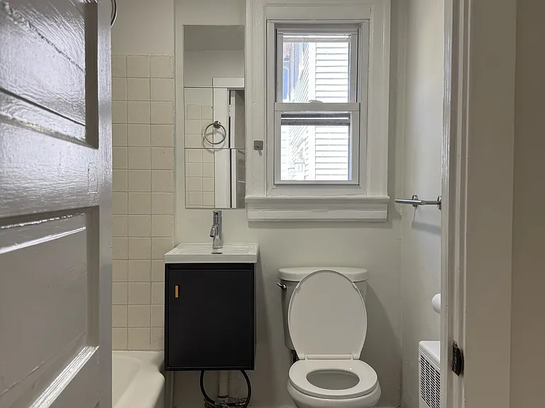 517 Bentley Ave #B — Photo 11
