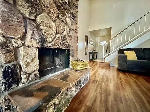 40040 Bluebird Ln — Photo 2