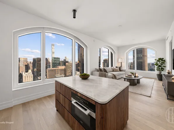 520 5th Avenue image 1 of 16