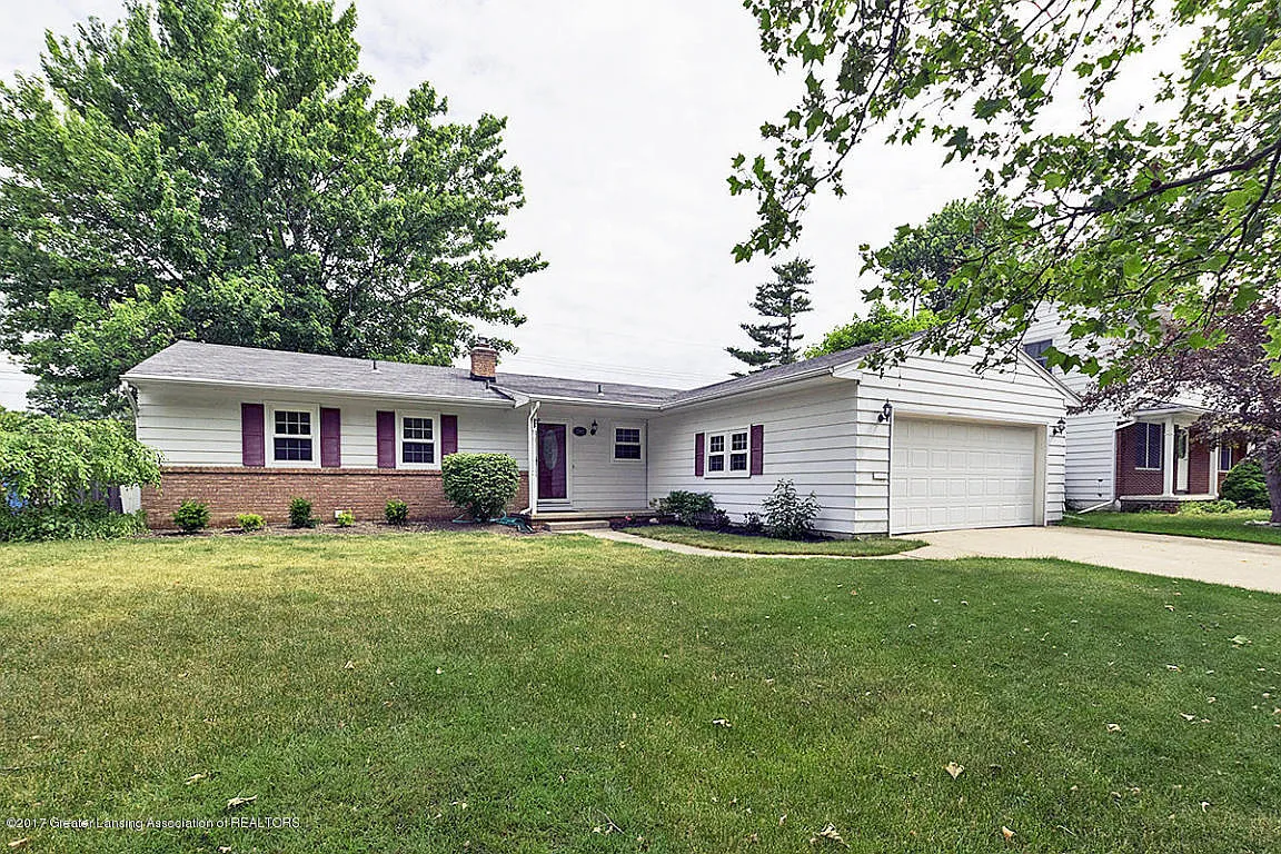 2802 Victor Ave photo 1