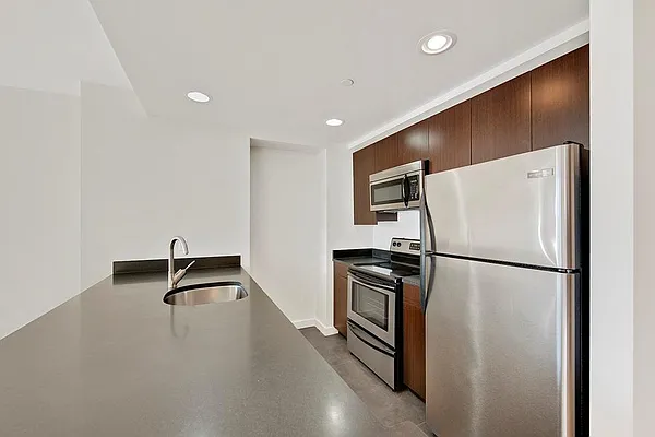 Rented by Corcoran | media 7