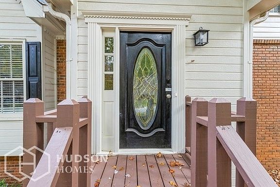 3rd image of 2660 Ashley Dr S