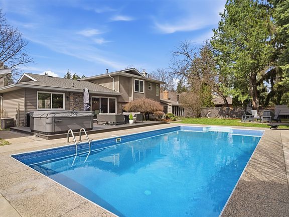 5th image of 4337 Dunvegan Ct