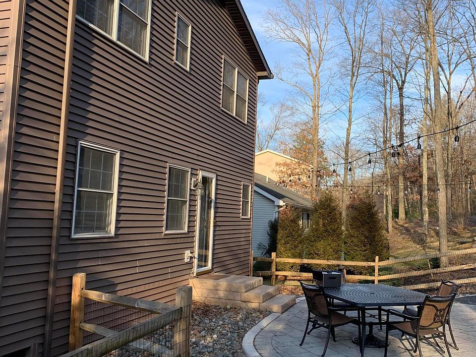 31 Edge Rock Dr Drums, PA, 18222 Apartments for Rent Zillow