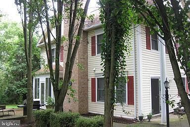 2nd image of 236 Iris Dr