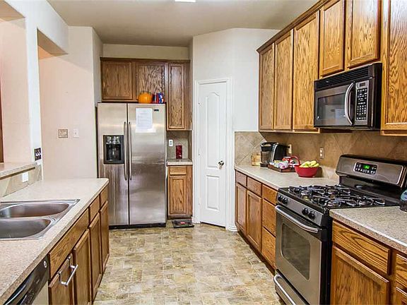 5th image of 33003 Greenfield Forest Dr