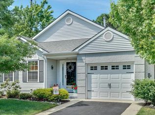 137 Chesterfield Ln, Toms River, NJ