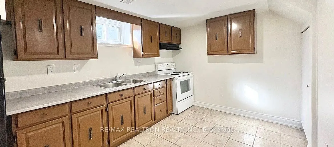 3 bed, $2,250 — Photo 3