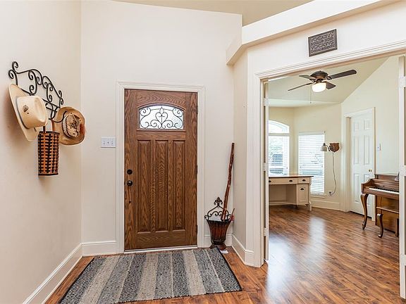 4th image of 19403 Torrance Ct