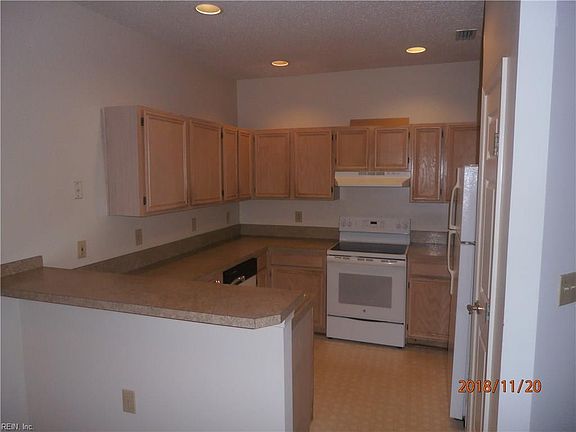 2nd image of 1205 Mill Pond Ct