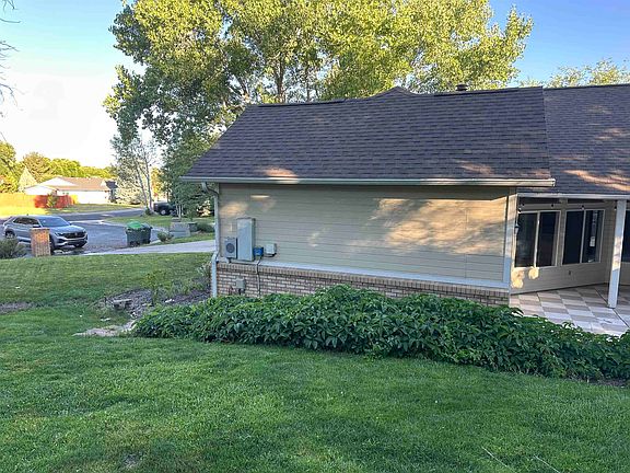 2nd image of 2678 Cambridge Rd