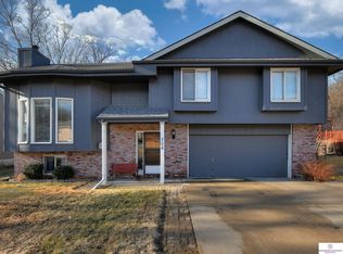 704 McKenzie Ave, Council Bluffs, IA 51503