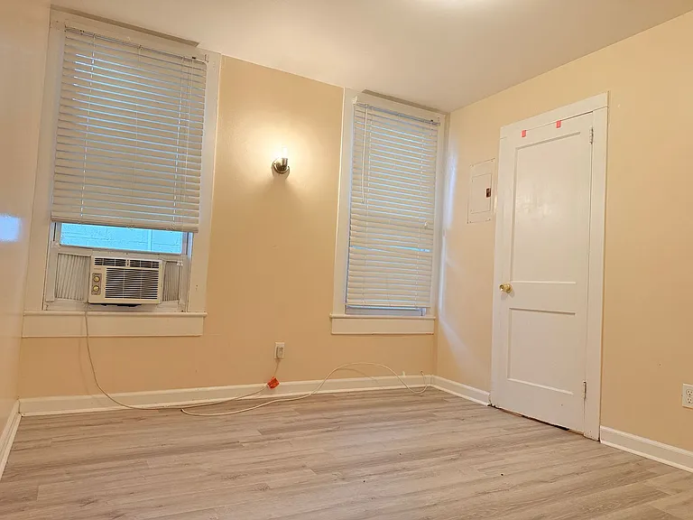 32715 Bi State Blvd — Photo 3