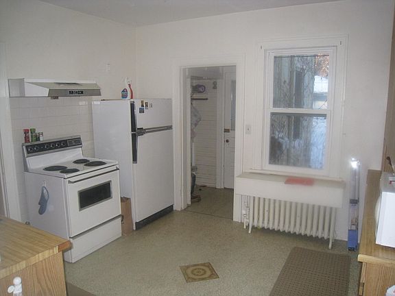 5th image of 1837 Portland Ave