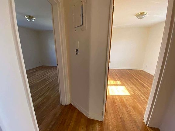 3rd image of 61-07 224th St #1