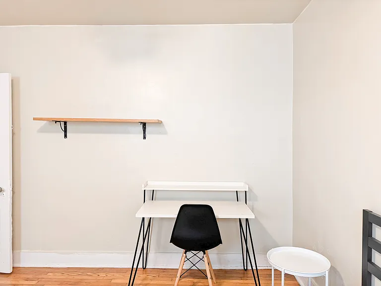 5727 Phillips Ave #1 — Photo 4