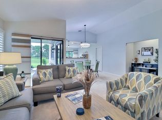 2514 Bedford Mews Dr, Wellington, FL 33414