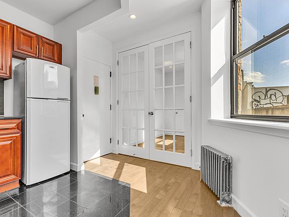 3rd image of 109 Eldridge St #20