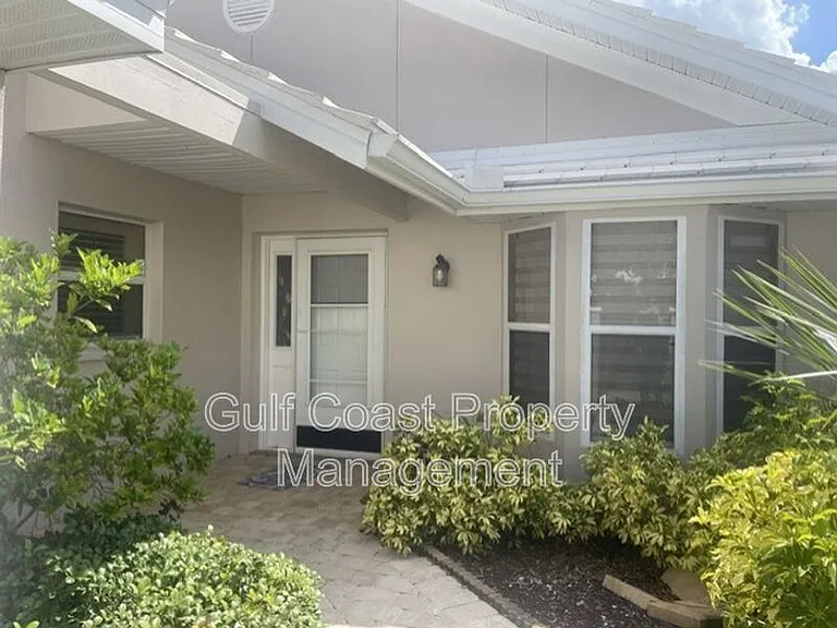 718 Brightside Crescent Dr #10 — Photo 2