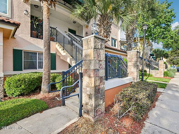 4th image of 9745 TOUCHTON Road #1129