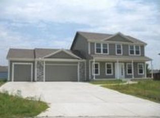 22484 S Madison St, Spring Hill, KS 66083