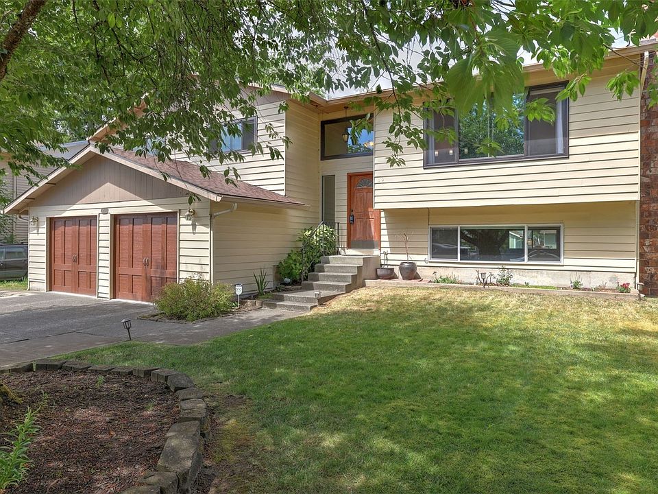 1st image of 4407 127th Place NE