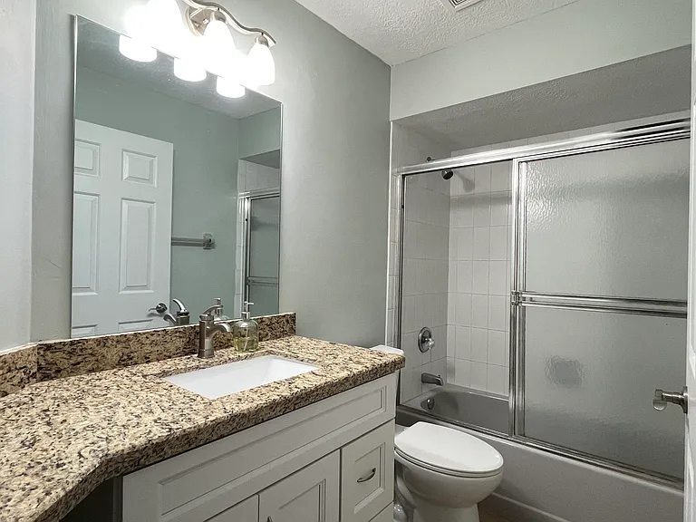 1258 SE McFarlane Ave — Photo 7