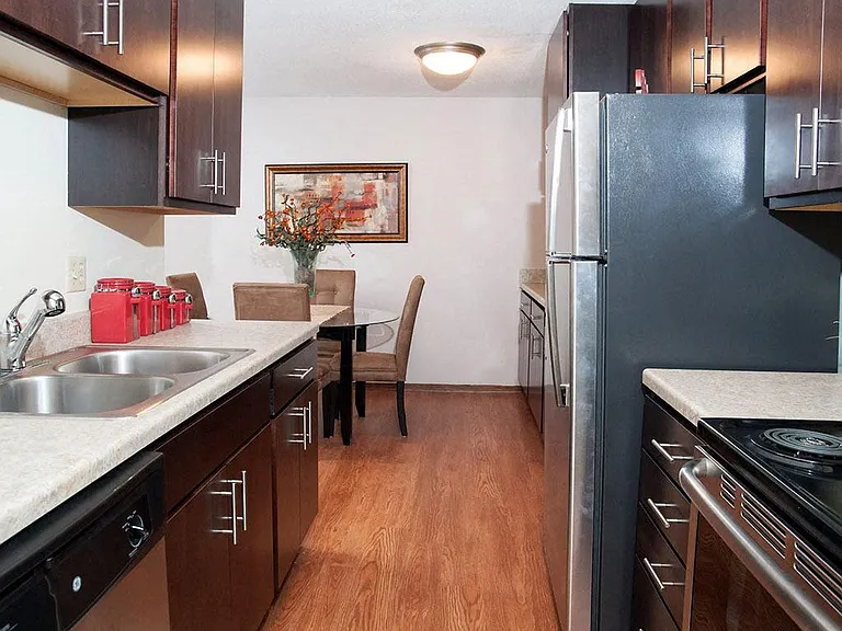 Terra Pointe Apartments — Photo 30