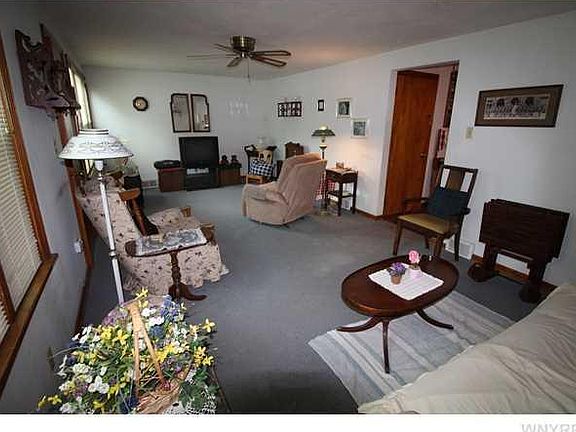3rd image of 334 Niagara Falls Blvd