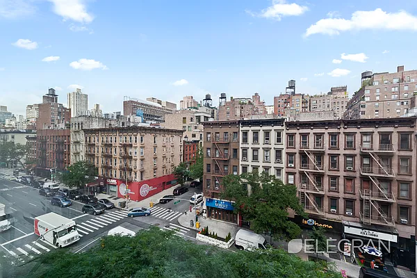 Sold by (Legacy) Elegran | media 2