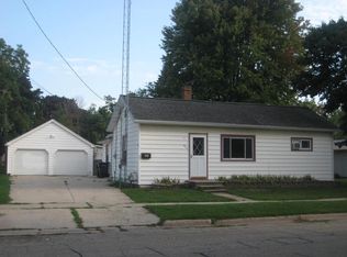 554 Scott St, Ripon, WI 54971