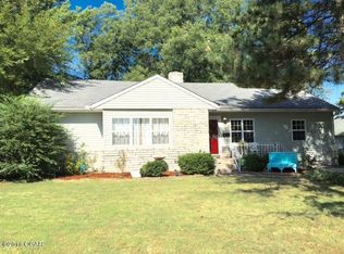 2011 S Maple St, Carthage, MO 64836