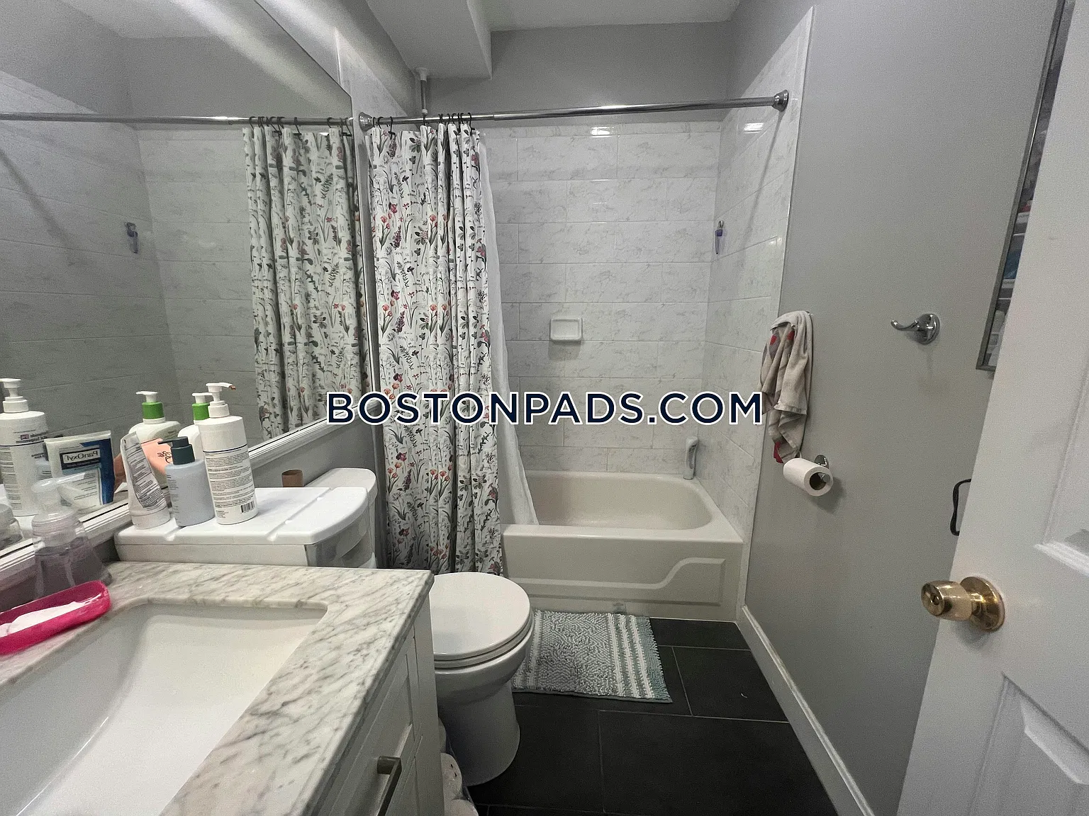3 bed, $5,950 — Photo 4