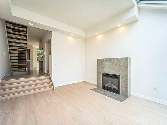 4th image of 143 N 3rd St #Townhouse 5