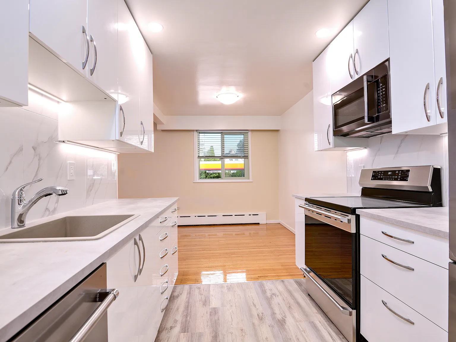 4326 West 10th Avenue, Vancouver — Photo 4