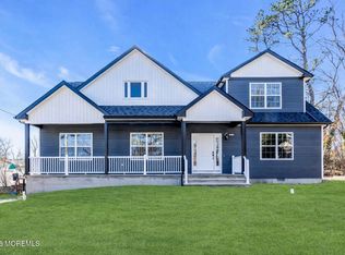 2016 7th Ave, Toms River, NJ 08757