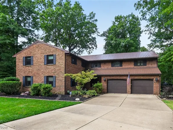 134 Quail Hollow Cir SE, Warren, OH 44484