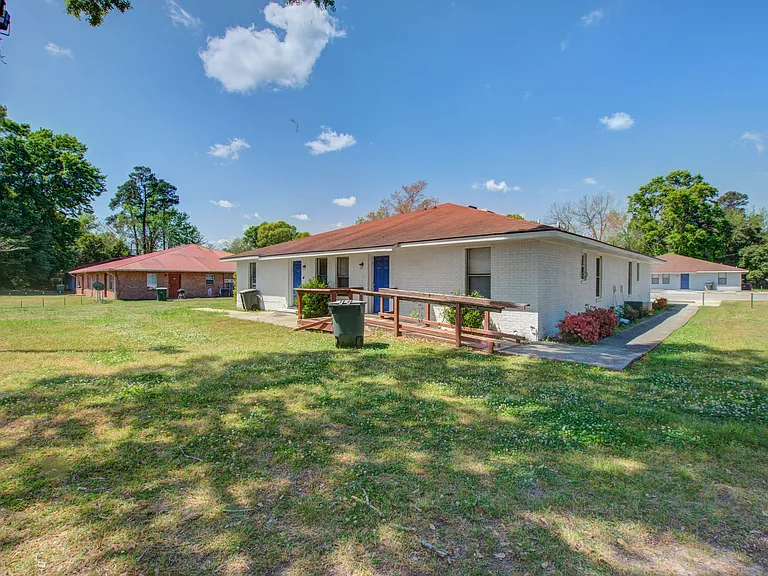 Silkwood Apartments — Photo 12