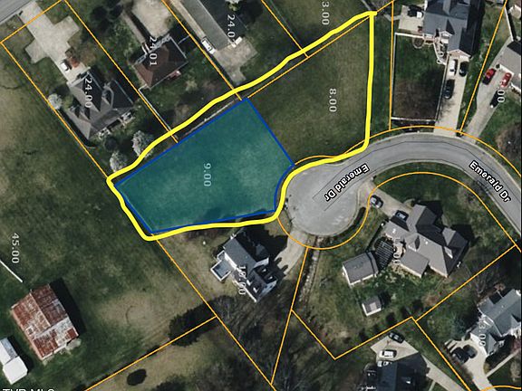 3rd image of 0 Emerald Dr #8r & 9